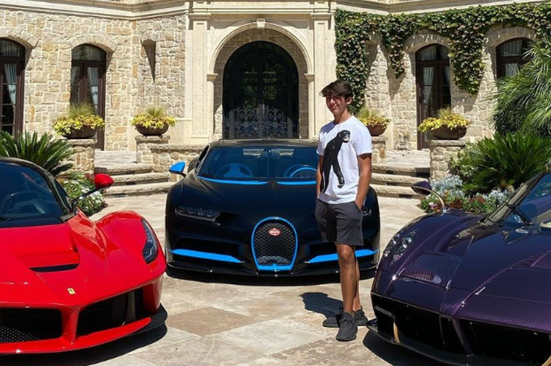 Mladenič z milijonsko kolekcijo avtomobilov, ki je šele pred kratkim naredil vozniški izpit (foto: Instagram)