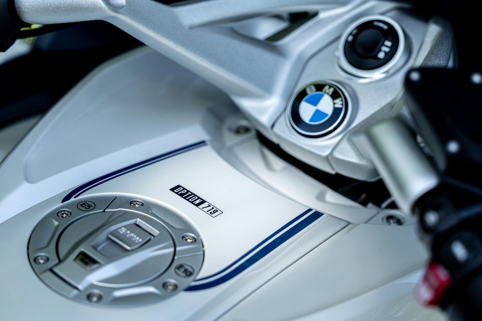 Opcija 719. BMW-jeva oznaka za izpolnjevanje osebnih želja kupcev. Že od leta 1923.