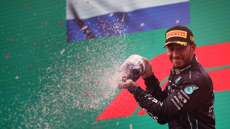 Formula 1: Lewis Hamilton bo upihnil 300 svečk