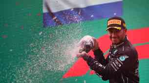 Formula 1: Lewis Hamilton bo upihnil 300 svečk