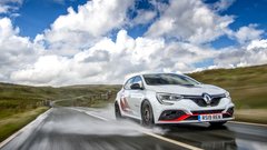 Renault se po 27 letih poslavlja od enega najbolj prepoznavnih modelov