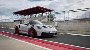 Ne doseže niti 300 kilometrov na uro, a vendar je novi 911 GT3 RS popolna igrača za dirkališče - in cesto