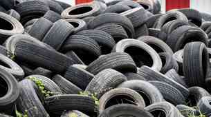 Kam z odpadnimi pnevmatikami? Nemška avtomobilska znamka ima nepričakovano rešitev