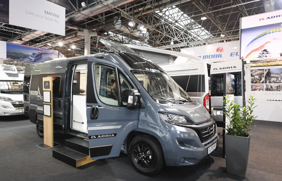 Caravan Salon Düsseldorf - Industrija prostega časa na kolesih cveti