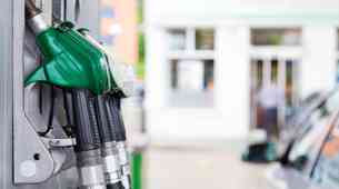 Kakšne bodo nove cene goriva: razlika med dizelskim gorivom in bencinom še nikoli višja!