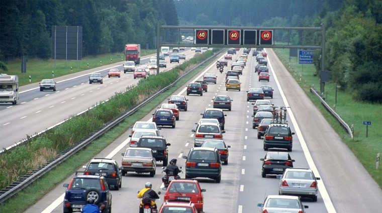 Če ste mislili, da imamo v Sloveniji veliko število cestnih zastojev, ste se pošteno zmotili! Obstaja država v EU, kjer je situacija še hujša (foto: ADAC)