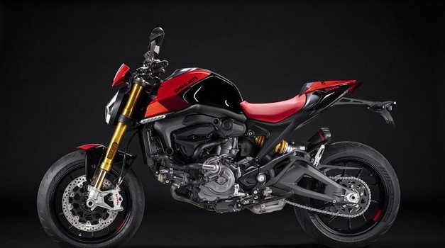 Še več športnega duha in prestiža - Ducati Monster SP (foto: ducati)