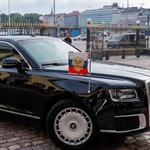 Oglejte si pošastno limuzino Vladimirja Putina, ki je odgovor na ameriškega predsedniškega Cadillaca (foto: Profimedia)