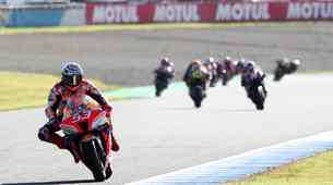 MotoGP: Motegi postregel z razburljivim razpletom in odstopi najboljših
