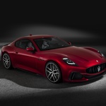 Staro rivalstvo se znova prebuja, novi Maserati drega v Ferrarijevo gnezdo. Takšna je cena (foto: Maserati)