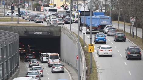 Konec onesnaževanja! Bavarska prestolnica omejuje avtomobilski promet, razkrivamo omejitve, ki prihajajo že februarja