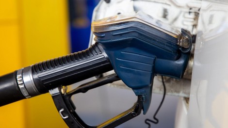 Cene naftnih derivatov: se bosta bencin in nafta podražila ali pocenila?