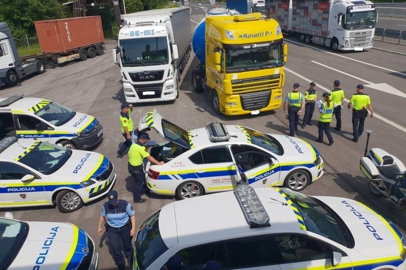 Policija razkriva: v prekršku več kot 10 odstotkov voznikov tovornih vozil (foto: Policija)