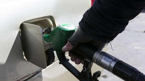 Bencin in dizelsko gorivo od torka dražja, slednji še bolj od pričakovanj