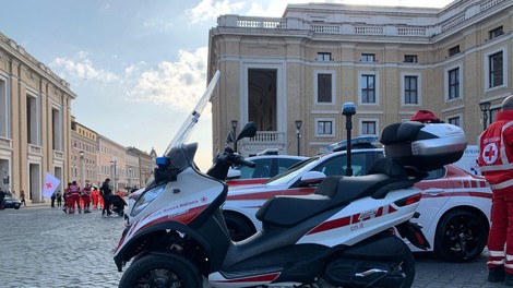 Slovenska policija bo 'zaposlila' 22 trikolesnikov, dobila pa bo tudi 3 Moto Guzzije