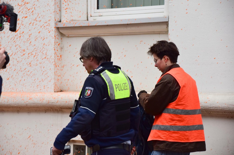 Last Generation ponovno ovirali promet na cestah v Nemčiji. Takšne ukrepe pripravljajo oblasti (foto: Profimedia)