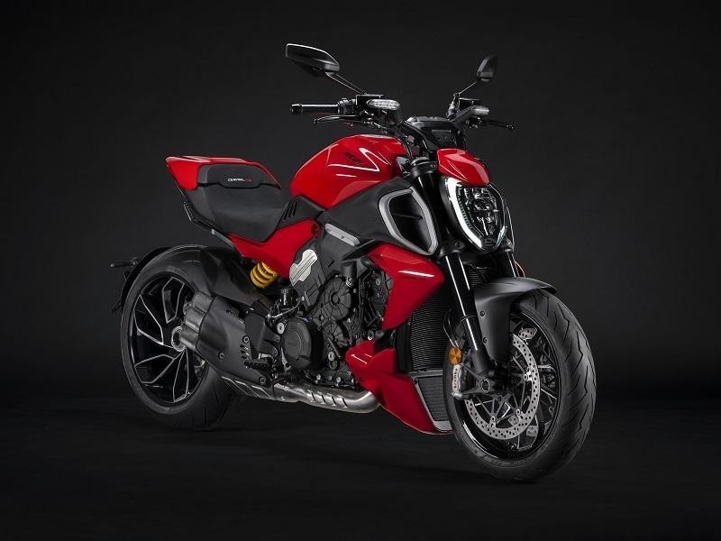 Ducati Diavel je tako po Panigalu, Multistradi in Streetfighterju že četrti Ducatijev model, ki ga bo poganjal štirivaljni V4-agregat. Ta …