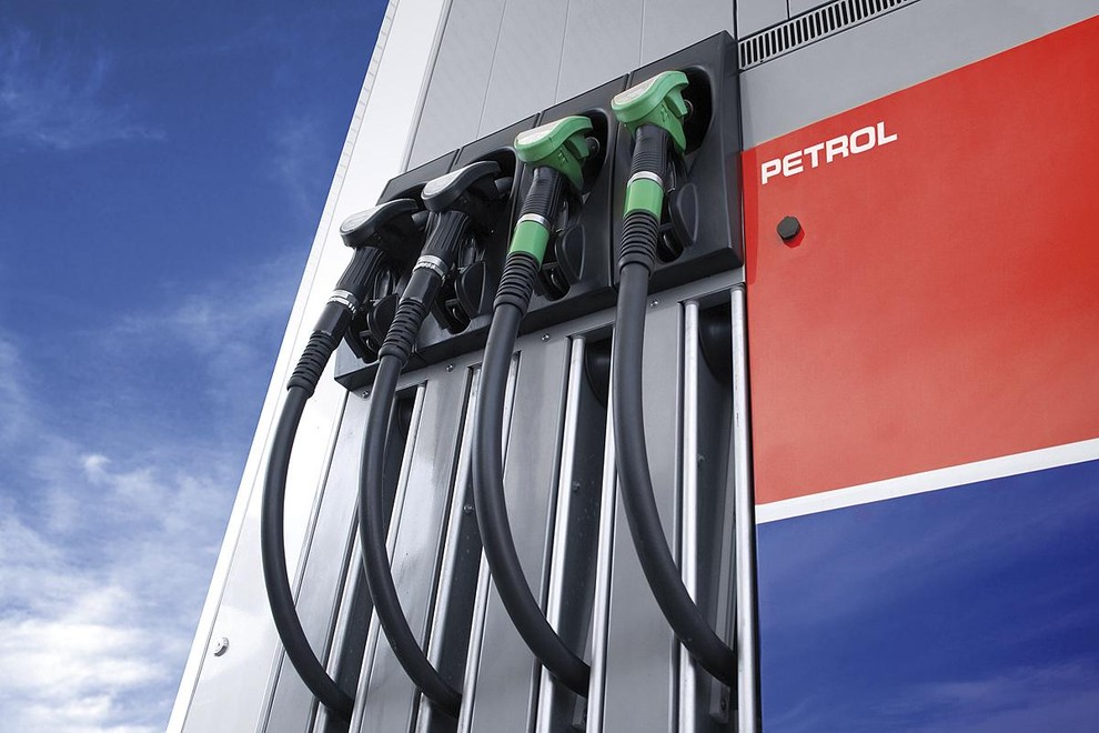 Začelo se je: Petrol zapira bencinske črpalke