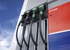 Začelo se je: Petrol zapira bencinske črpalke
