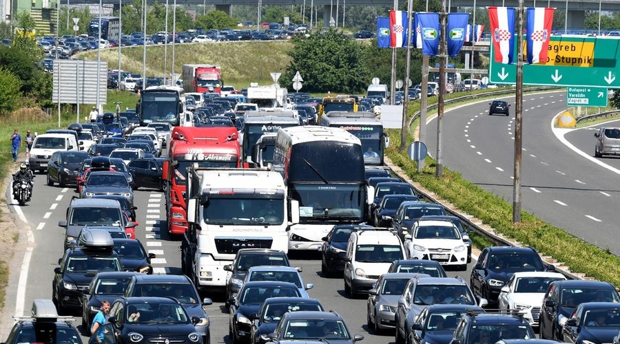 Tako se bodo po novem prekrškarjev lotevali hrvaški policisti! Težko jim bo ubežati ... (foto: Profimedia)