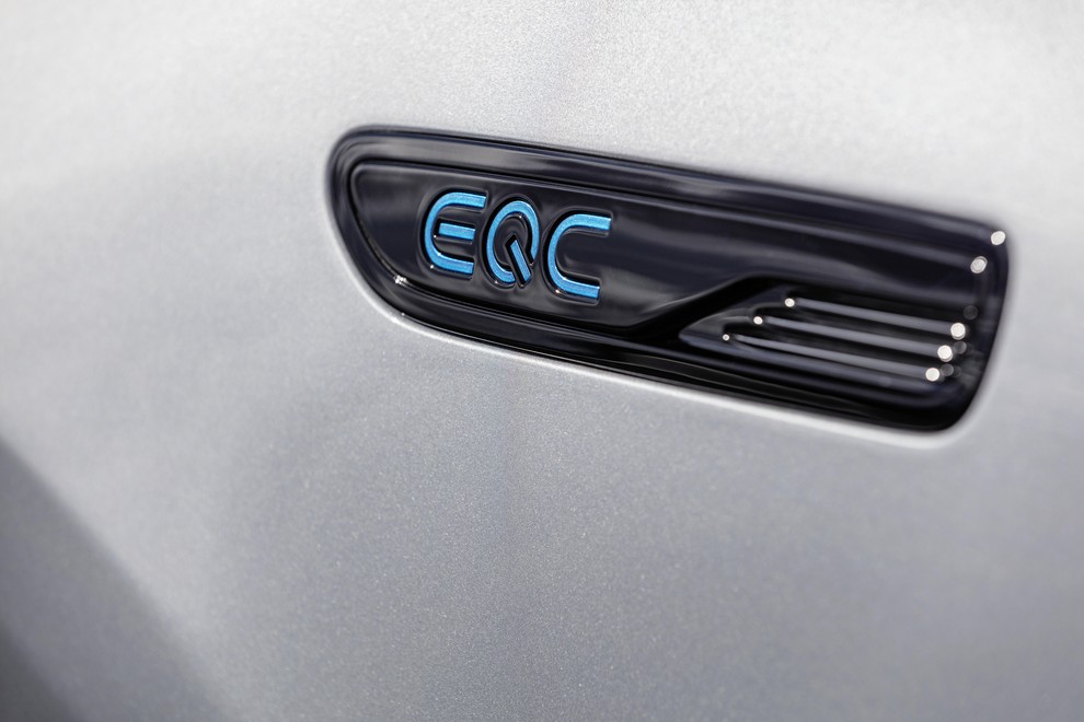 Mercedes-Benz iz ponudbe umika oznako EQ. Kaj to pomeni za električna vozila?