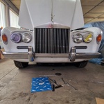 Zvezdnato nebo za savdskega šejka, navdušujoča nadgradnja ikonične Pantere ali Rolls-Royce v sodobni preobleki? (foto: Mad Boys Garage)