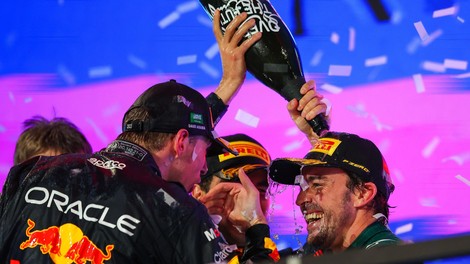 Formula 1: Alonsu več ur po dirki vrnili tretje mesto v Džidi
