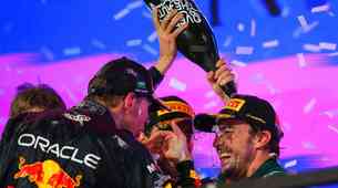 Formula 1: Alonsu več ur po dirki vrnili tretje mesto v Džidi