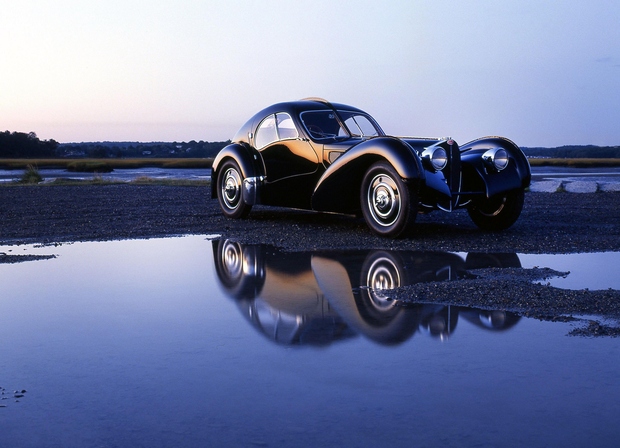 Zbirka avtomobilov Ralpha Laurena Modni oblikovalec Ralph Lauren veliko ljubezen do avtomobilov goji že desetletja. Še več, ta se je …