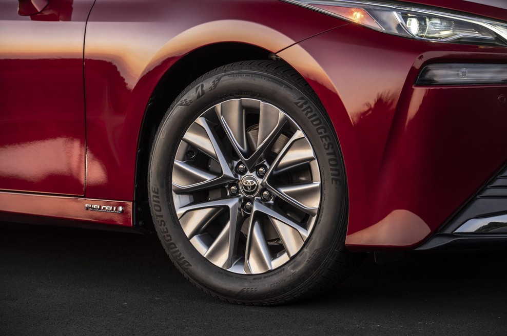 Kupci tožijo Toyoto, ker jim je prodala praktično neuporaben avto. Ali imajo prav? (foto: Toyota)