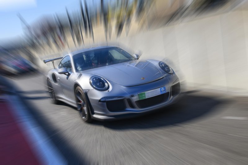 Ta slavni novinar se je novega Porscheja 911 znebil po le 10 tisoč prevoženih kilometrih, razlog vas bo presenetil (foto: Profimedia)