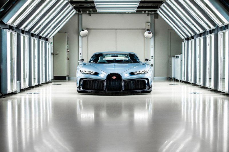 Ta spletni vplivnež je za 3 milijone želel prodati svojega Bugattija, a se je pri tem pošteno uštel (foto: Profimedia)
