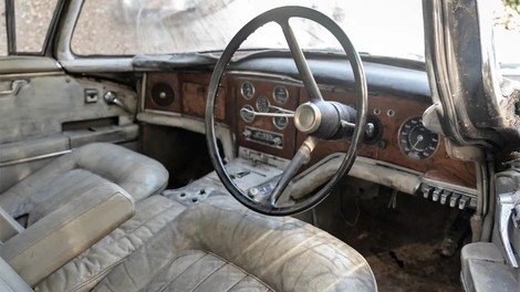 Po 50 letih so iz garaže potegnili ta avtomobilski biser!