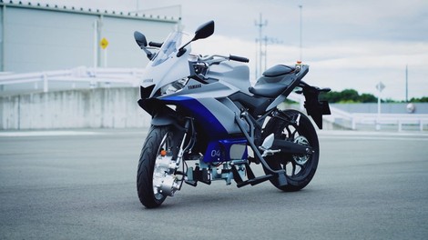 Bodo padci kmalu stvar preteklosti - Yamaha je razvila stabilnostni sistem za motocikel