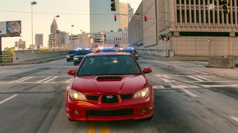 Ste se kdaj spraševali, kako posnamejo hitre avtomobile v filmih?