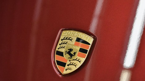 Teh 11 res posebnih Porschejev bodo poganjali motorji iz ...