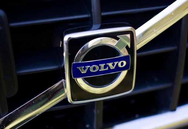 Volvo 240 Stari škatlasti Volvo si je prislužil sloves neuničljivega. Od legendarne serije Volvo 200 naprej vas švedska avtomobilska znamka …