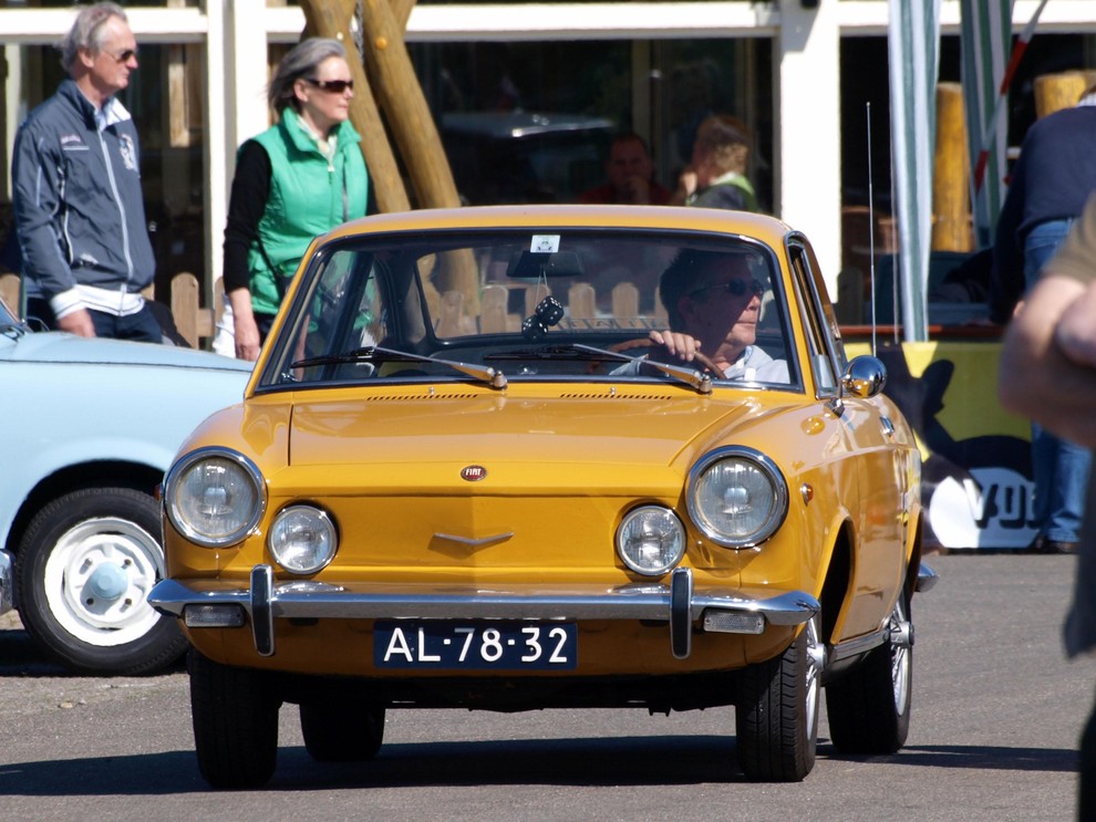 Brane Oblak »Moj prvi avtomobil je bil Fiat Sport Coupe, ki sem ga kasneje prodal učiteljevem sinu na grafični šoli. …