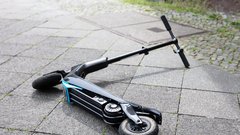 Zaradi električnih skirojev jim je počil film: v tem mestu imajo vsega dovolj, odločitev odmeva po vsem svetu