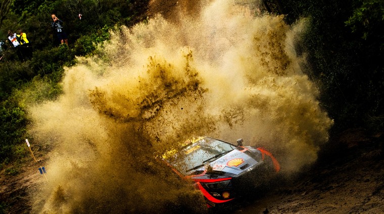 Ko se odpre nebo … (foto: Red Bull Media pool)