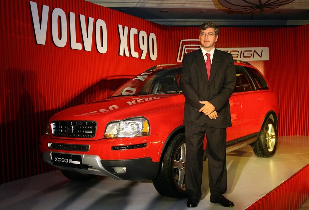 Volvo XC90 V8 Pod pokrovom priljubljenega družinskega modela SUV XC90 se skriva 4,4-litrski V8, ki so ga pri Volvu razvili …