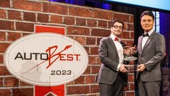 <p>Nagrado Ecobest je dobil Hyundaijev model Ioniq 6. Iz rok italijanskega člana žirije Alessia Viole je nagrado prejel predsednik uprave Hyundai Nizozemska, J.P. Lee.</p>
