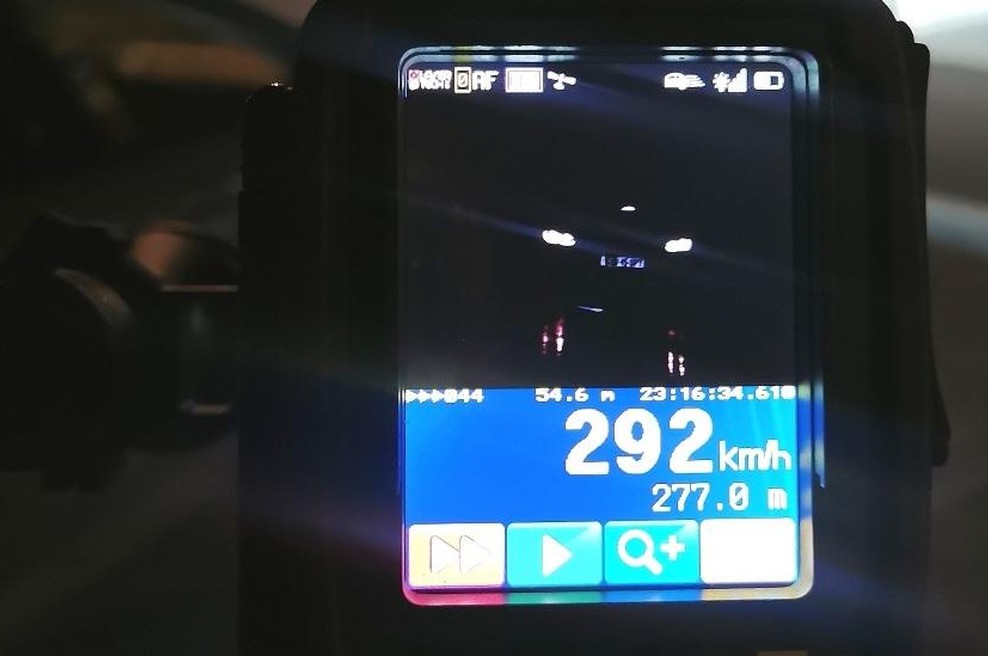 Šlo je skoraj 300 km/h! To sta nova (neslavna) rekorderja slovenskih avtocest (foto: PU Koper)