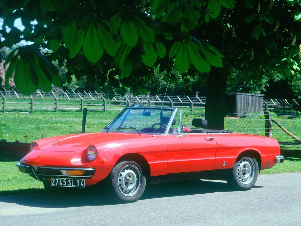 Alfa Romeo Spider 1600 (1966) Italijanska ikona 60. let je poosebljala znamkino strast do oblikovanja in zmogljivosti. Zaradi brezčasnega sloga …