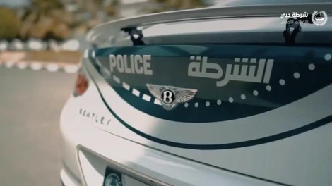 Dubajski policisti imajo še en razlog več za veselje: nazadnje se je njihovi floti pridružil ta 300 tisočakov vreden avtomobil