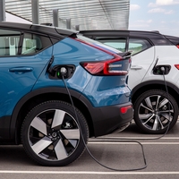 Dramatičen padec prodaje električnih modelov uveljavljene znamke - zadnji hip so prilagodili svoje elektrifikacijske načrte