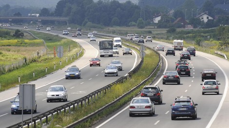 Milijonska investicija: Slovenija za izboljšanje avtocest prejela 7 milijonov evrov (poglejte, za kaj jih bo porabila)