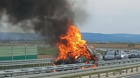 GROZLJIVO!! Strašna nesreča na srbski avtocesti (VIDEO)