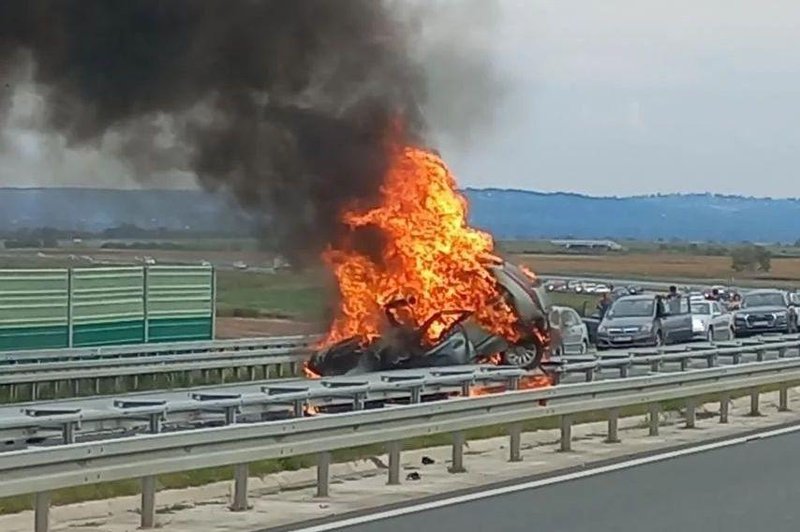 GROZLJIVO!! Strašna nesreča na srbski avtocesti (VIDEO) (foto: Instagram/192_rs)