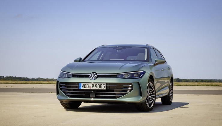 Passat kot prvi na novi Volkswagnovi platformi. Kaj ta prinaša?